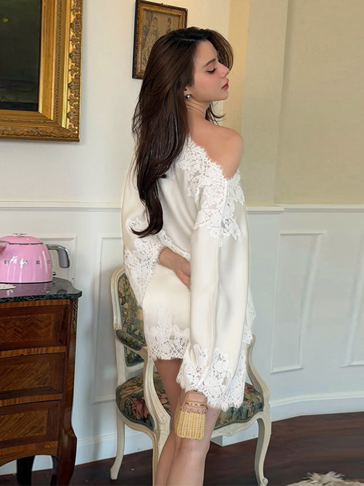 Elegante Completo da Donna con - Winter Wear Clothes recensione e prezzo