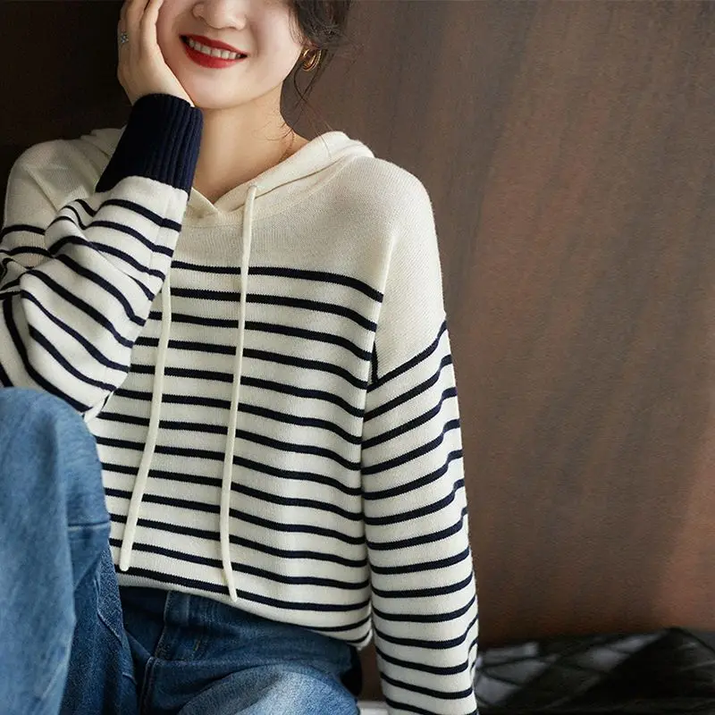 Felpa con cappuccio ampia a ma - Winter Clothing Essentials For Women recensione e prezzo