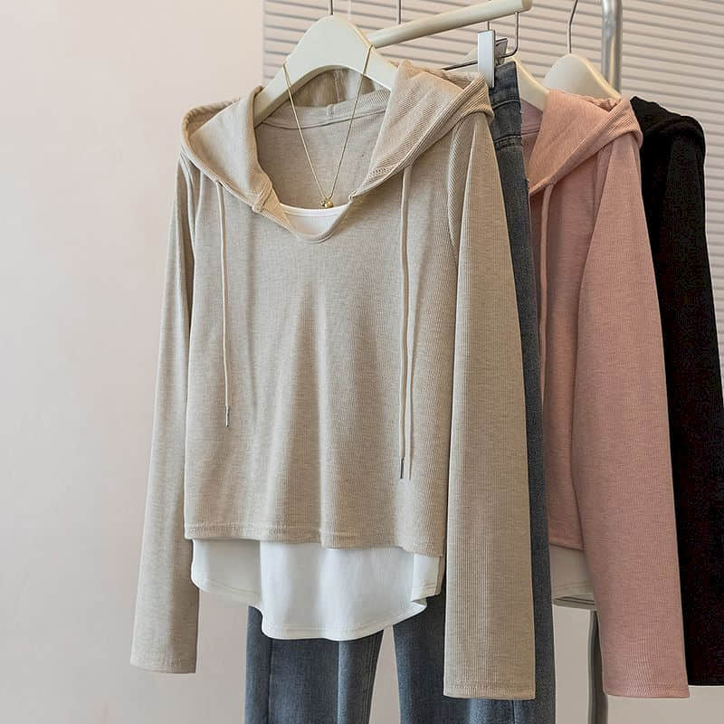 T-shirt con cappuccio, effetto - Winter Clothing Colors 2026 recensione e prezzo